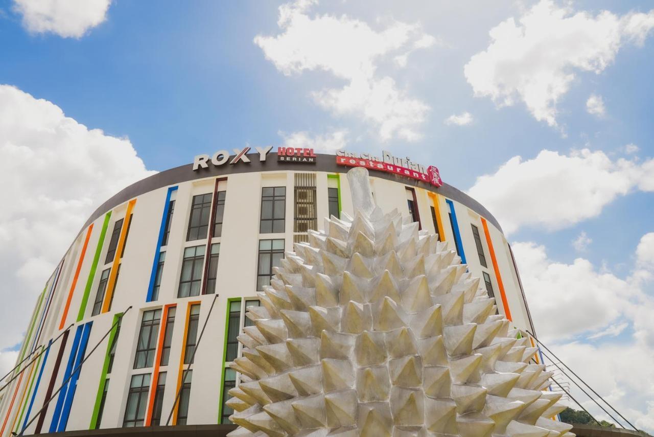 Roxy Hotel Serian Exterior photo